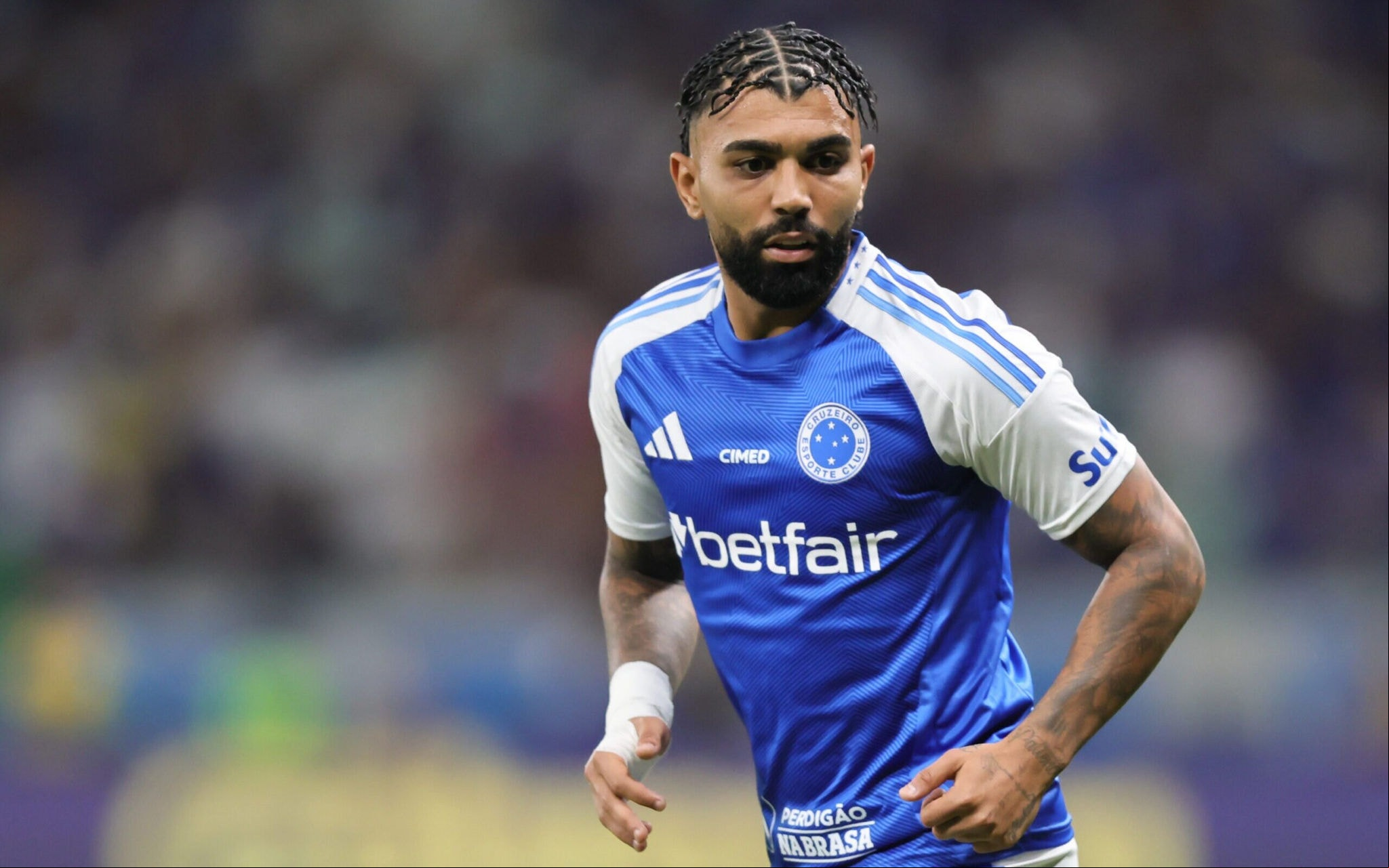 Gabigol está de folga do Cruzeiro durante o Mundial de Clubes. (Foto: Gilson Lobo/AGIF)