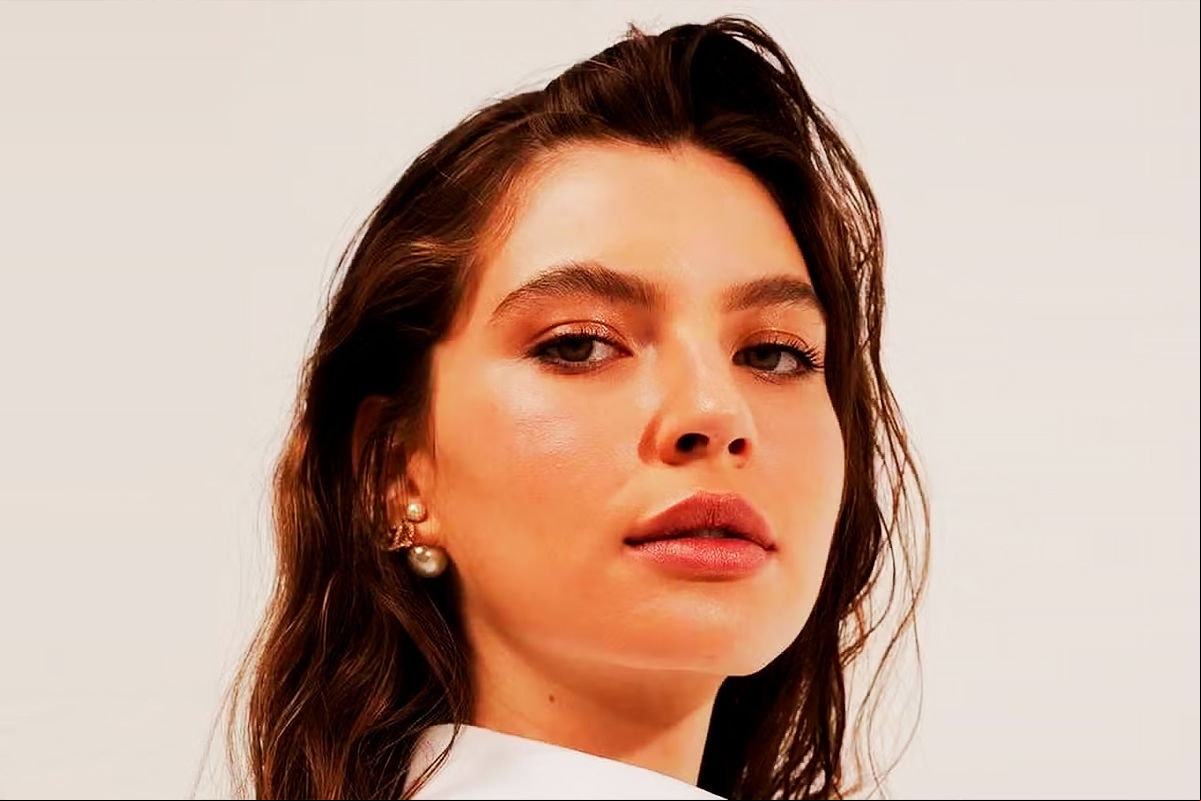 Alanis Guillen